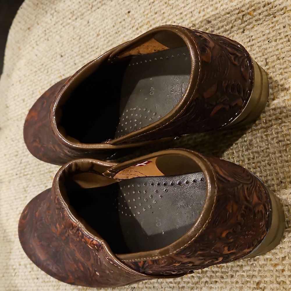 Sanita Brown Embossed Leather Clogs EU 40 - Picture 4 of 7